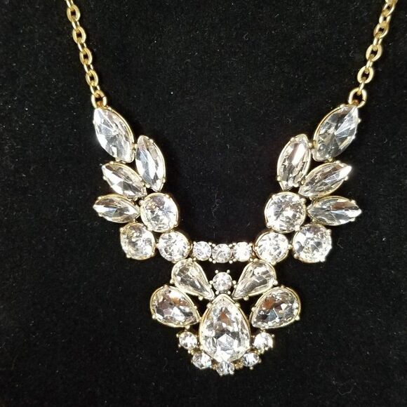 J Crew Gorgeous Statement Clear Rhinestone Necklace - Picture 5 of 10